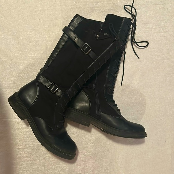 Central Point Shoes - Central Point Tall Black Boot Heeled w Buckle & Cute design Size 10 Combat Style